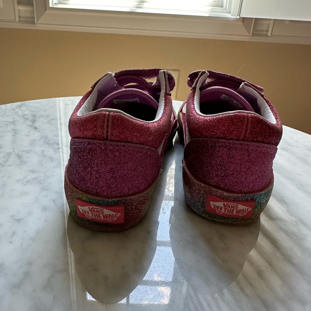 Vans Pink Sneakers with Velcro Strap and White Soles - Picture 5 of 8